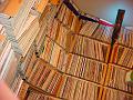 Record room cleanliness (partial, low view, flash)